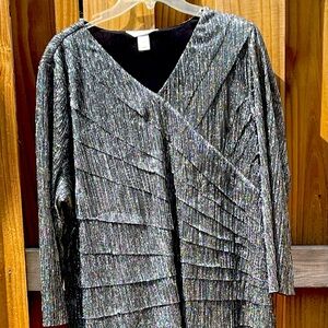 Christopher & Banks metallic black V neck, 3/4 sleeve, lightweight, size 2X.